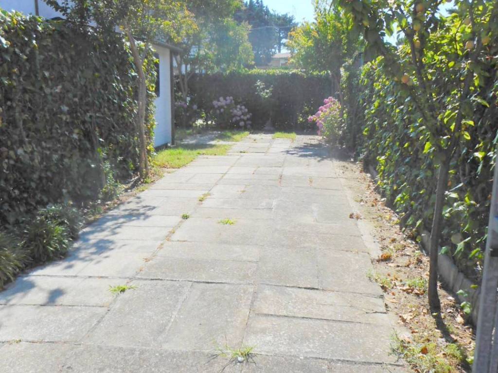 Villetta a schiera a Comacchio in Viale Danimarca, 39 - Foto 2