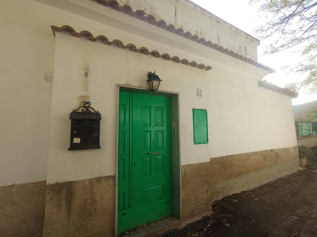 Palazzo / stabile a Salerno in Via Madonna del Monte - Foto 2