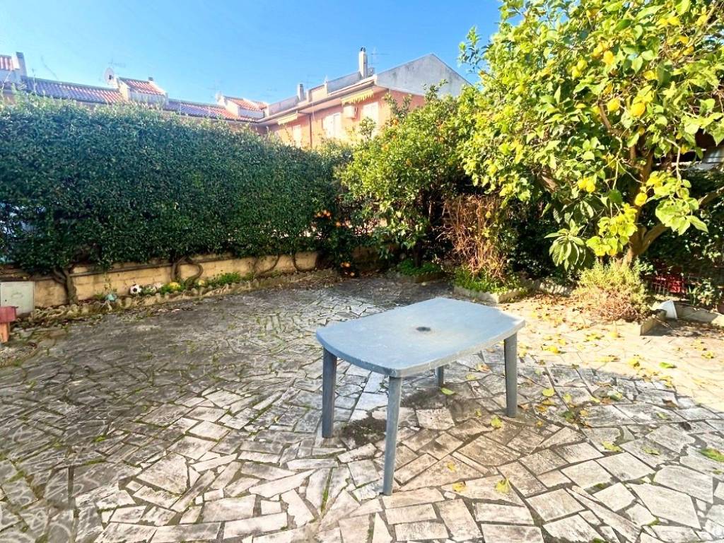 Villetta a schiera a Terracina in Via dei Bonificatori della Palude Pontina - Foto 2