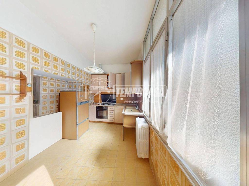Casa indipendente a Giuggianello in Via Madonna 10 - Foto 3