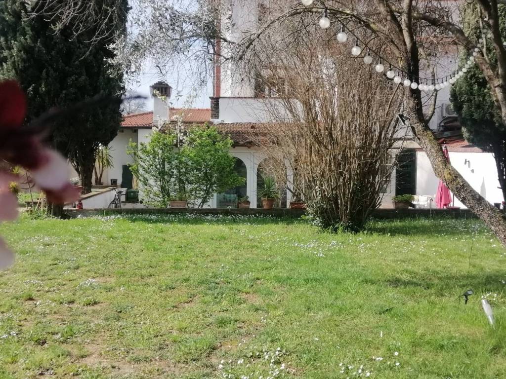 Villa a Castelnuovo magra in Via Aurelia, 134 - Foto 3