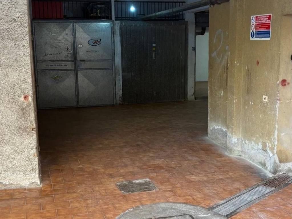 Box / garage a Ladispoli in Via Napoli - Foto 2