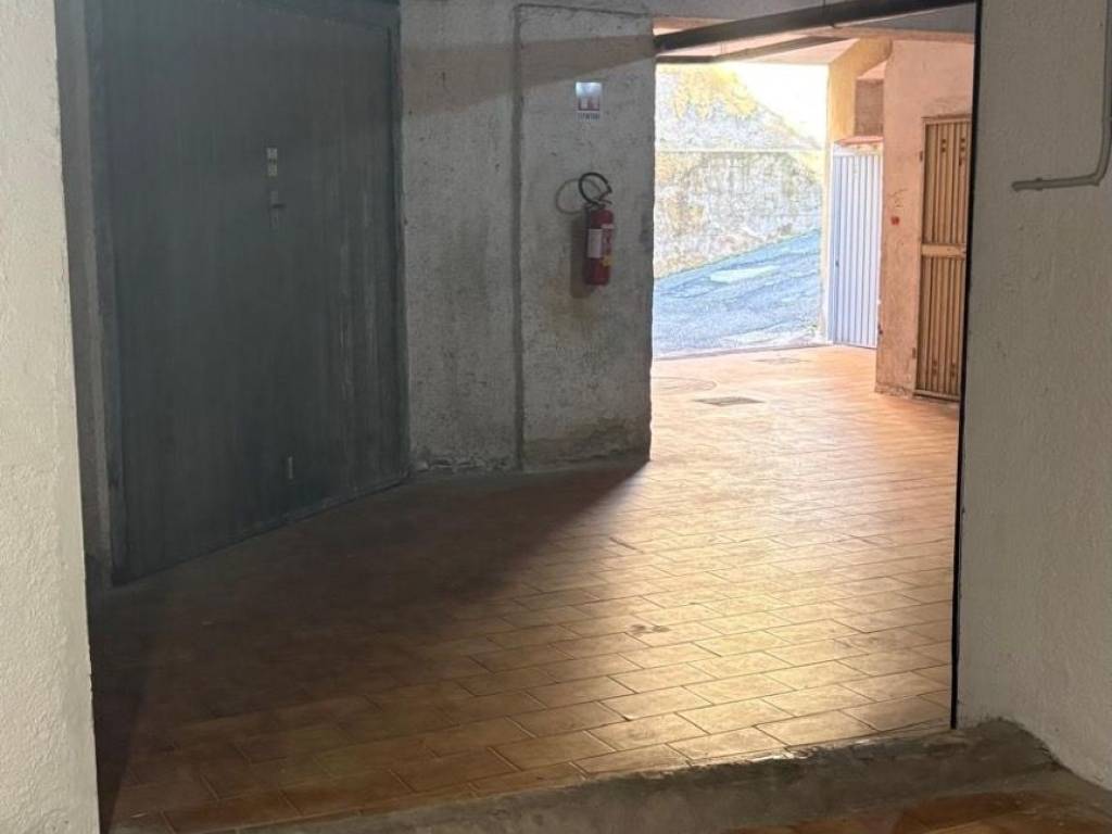 Box / garage a Ladispoli in Via Napoli - Foto 3