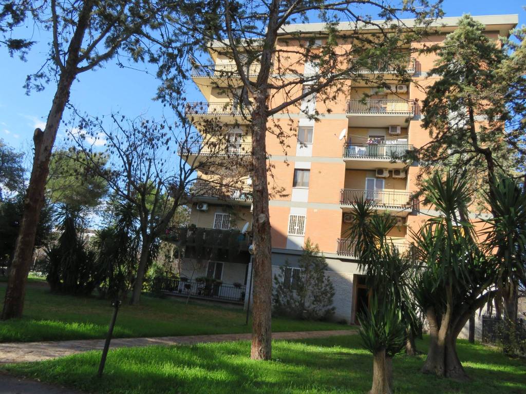 Appartamento a Foggia in Via Michele Menichella, 19 - Foto 2