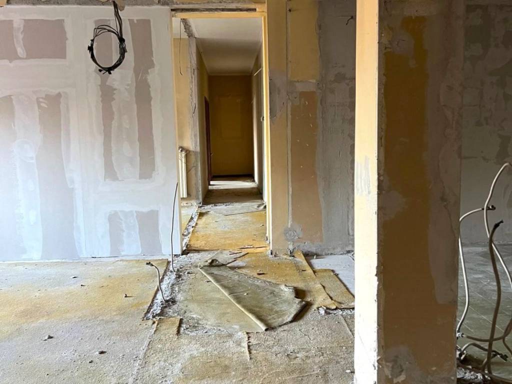 Appartamento a Salerno in Via Camillo Sorgente - Foto 5