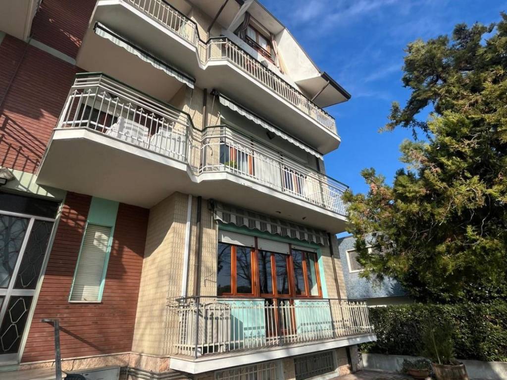 Appartamento a Santarcangelo di romagna in Viale Gaetano Marini - Foto 3