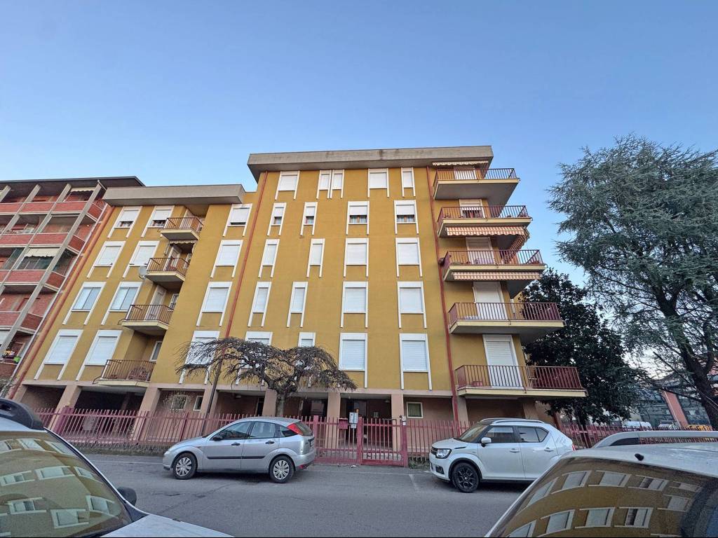 Appartamento a Voghera in Via 25 Aprile - Foto 2