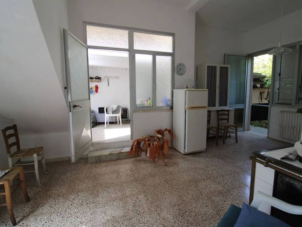 Villa a Diso in Via A. Sciesa, 26 - Foto 4