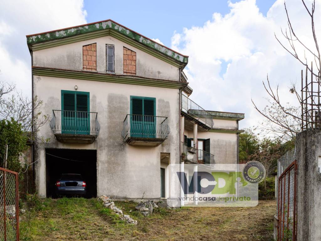 Villa a San gregorio magno in Via Gregorio D'Alessandro - Foto 2