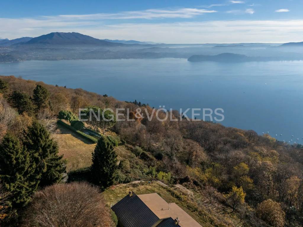 Villa a Lesa in Largo Alpini d'Italia, 10 - Foto 2