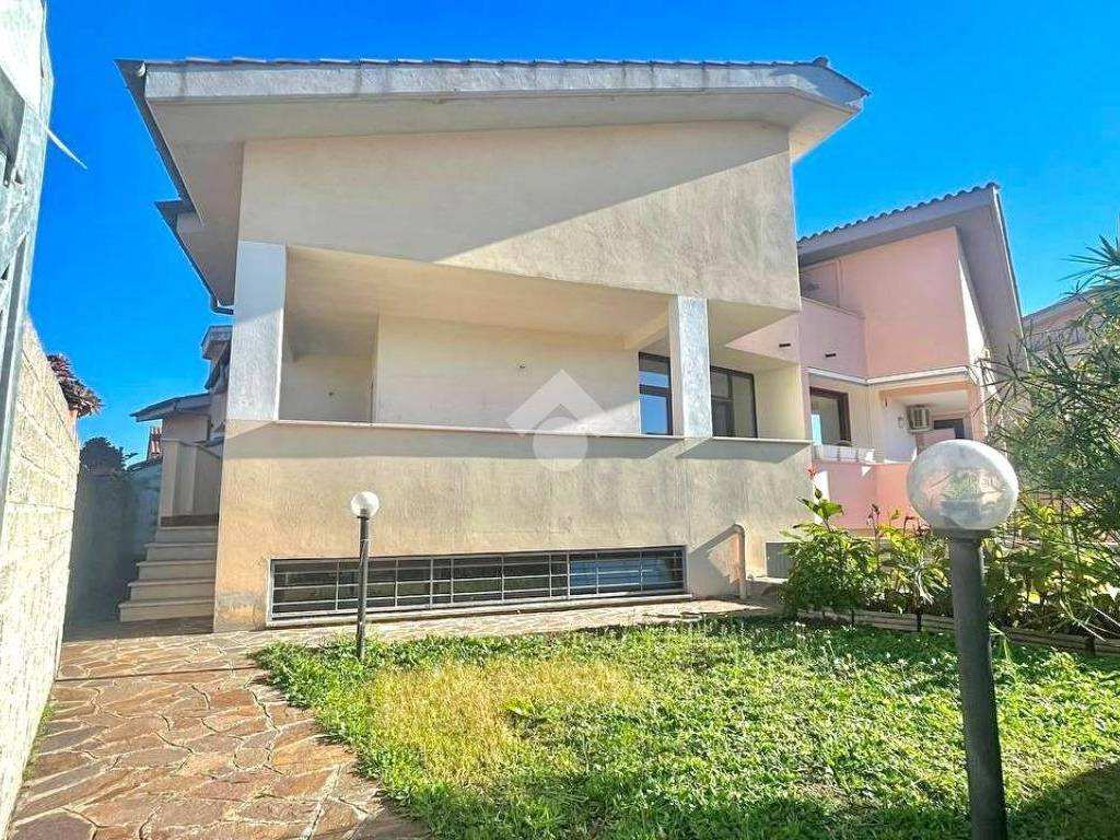 Villa a Ladispoli in Viale Florida, 6 - Foto 2