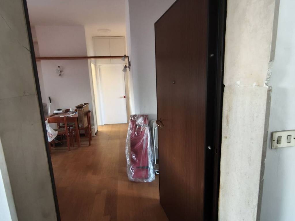Appartamento a Pavia in Via Vincenzo Monti, 12 - Foto 2