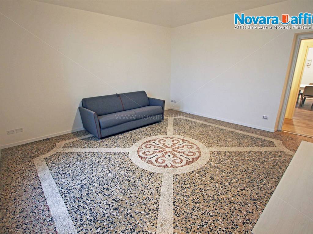 Appartamento a Novara in Piazza Giuseppe Garibaldi - Foto 4