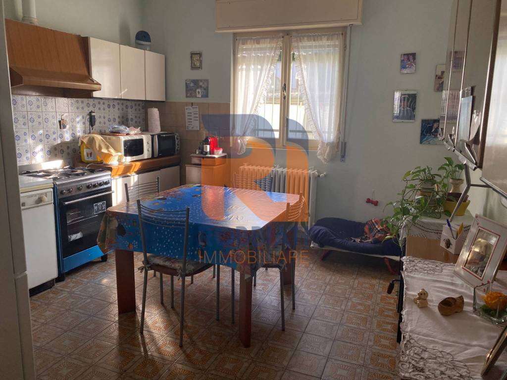 Villa a Cava manara in VIA MATTEOTTI - Foto 2