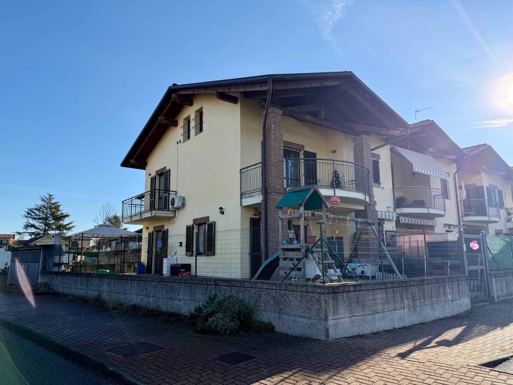 Villa a Cossato in Via Vercellotto - Foto 2