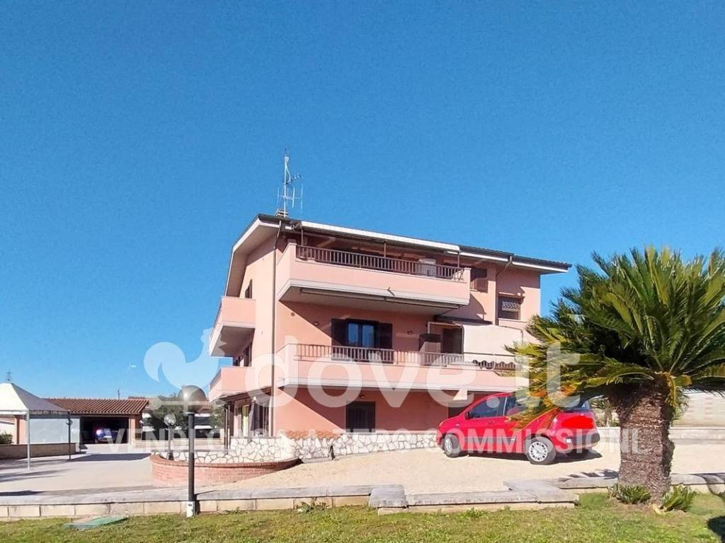 Villa a Lariano in Via Giuseppe Mazzini - Foto 4