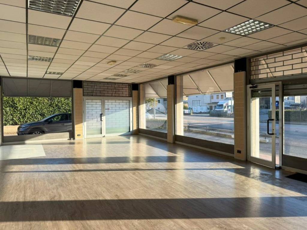 Immobile a Calcinato in Via Statale, 125 - Foto 2