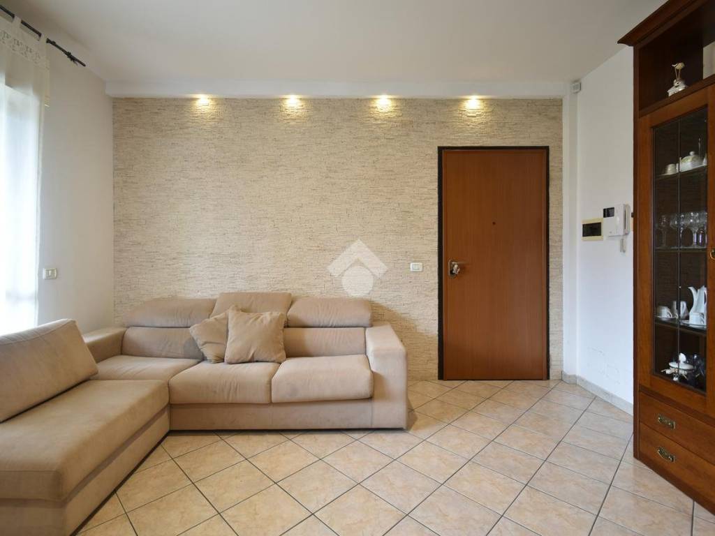 Appartamento a Latina in Via delle Camelie, 13 - Foto 2