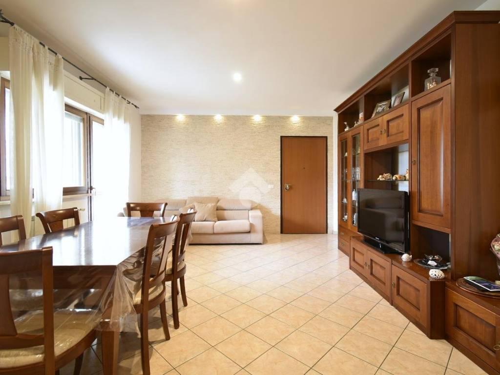 Appartamento a Latina in Via delle Camelie, 13 - Foto 3