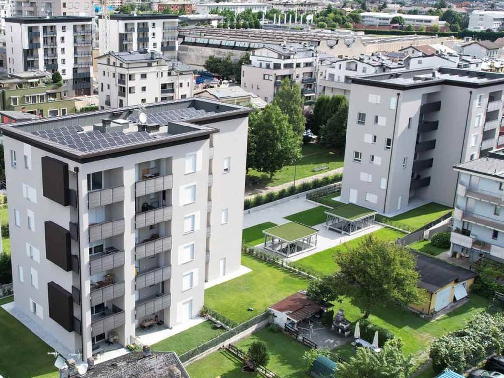 Appartamento a Sondrio in Via Ezio Vanoni, 73 - Foto 2