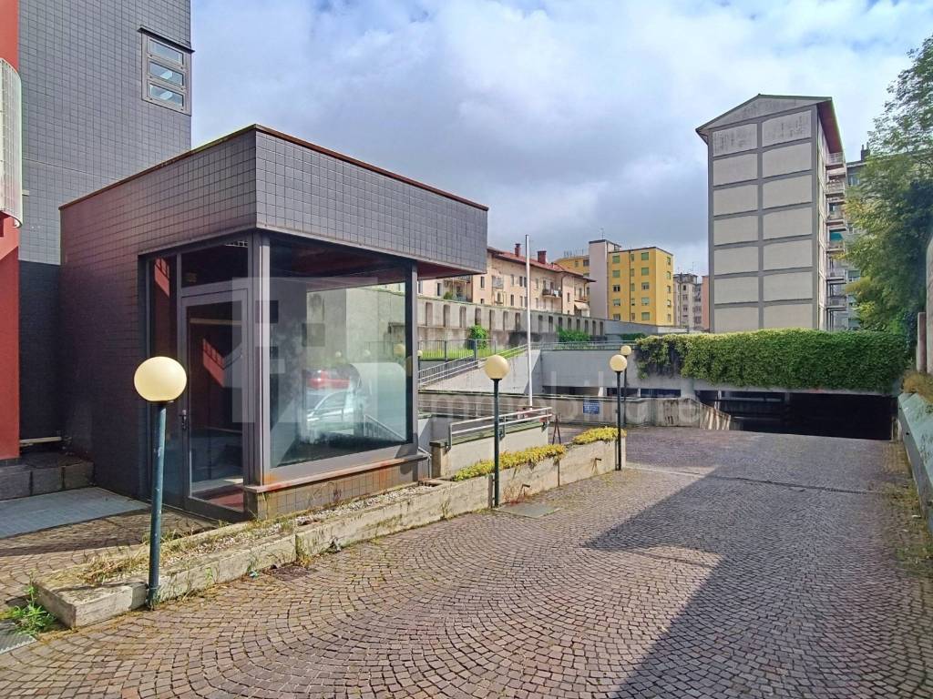 Box / garage a Udine in Via Caterina Percoto - Foto 2