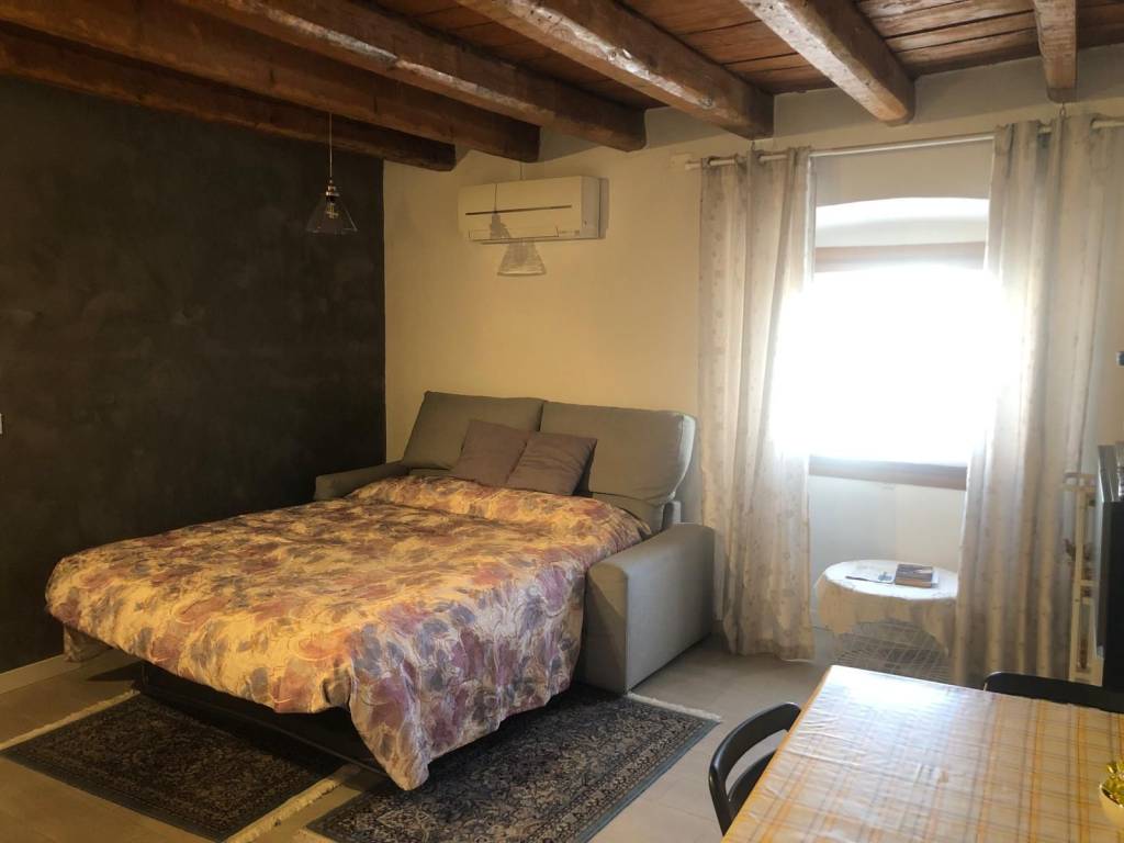 Appartamento a Brescia in Via Fratelli Ugoni, 38 - Foto 2