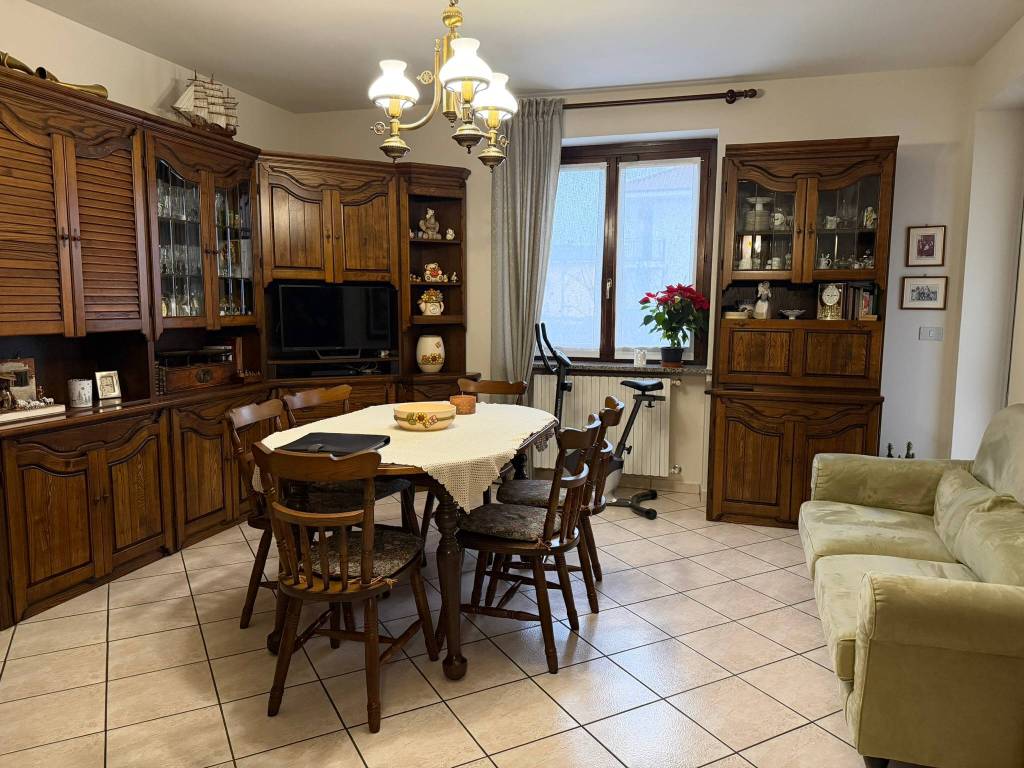 Appartamento a Scalenghe in Viale Alfonso Lamarmora, 6 - Foto 2