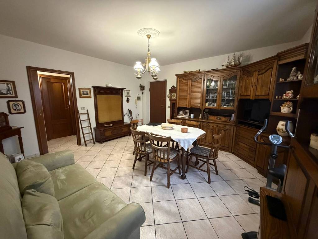 Appartamento a Scalenghe in Viale Alfonso Lamarmora, 6 - Foto 3