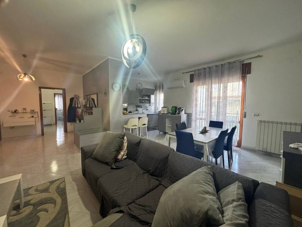 Appartamento a Calvizzano in Viale Sandro Pertini - Foto 2