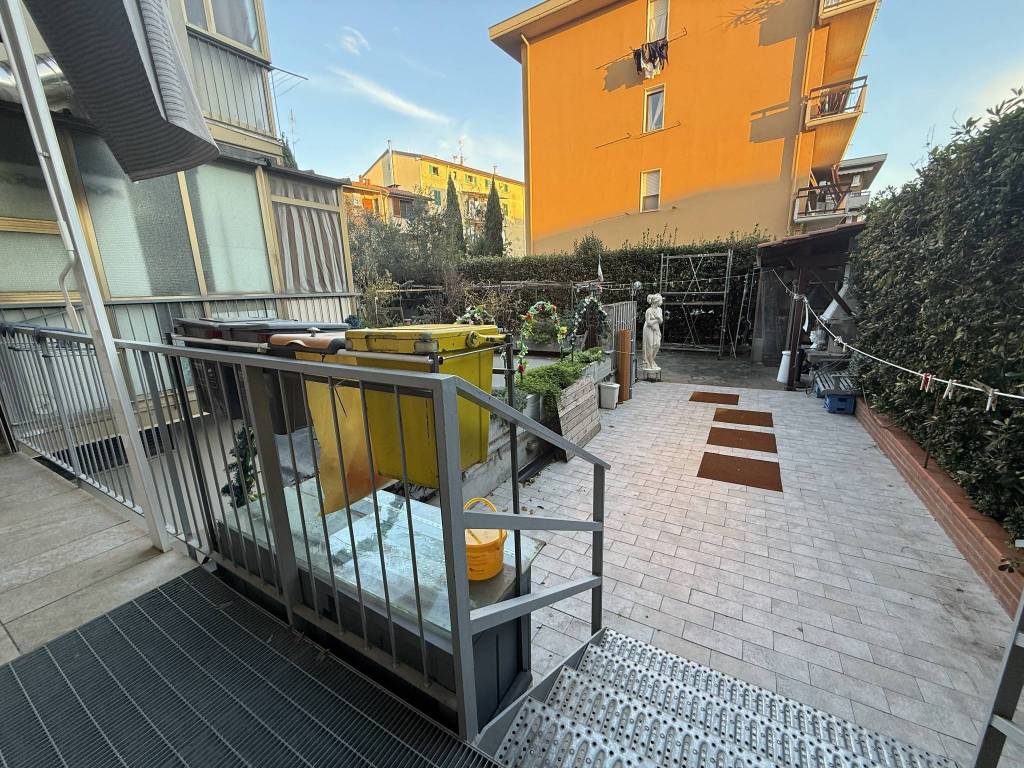 Appartamento a Prato in Via Dora Baltea - Foto 2