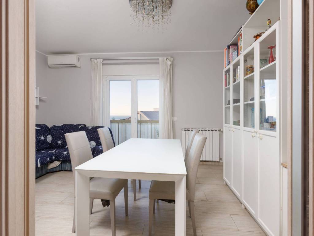 Appartamento a Trieste in Via Sara Davis, 111 - Foto 4