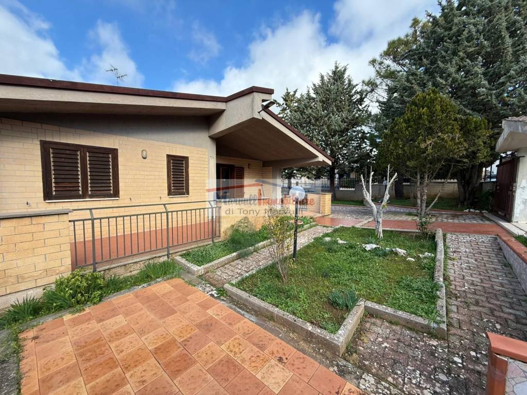 Villetta a schiera a Cassano delle murge in Strada Fra' Diavolo - Foto 4