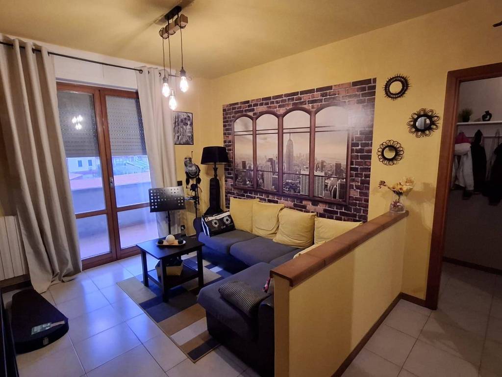 Appartamento a Collesalvetti in Via Don Luigi Sturzo - Foto 2