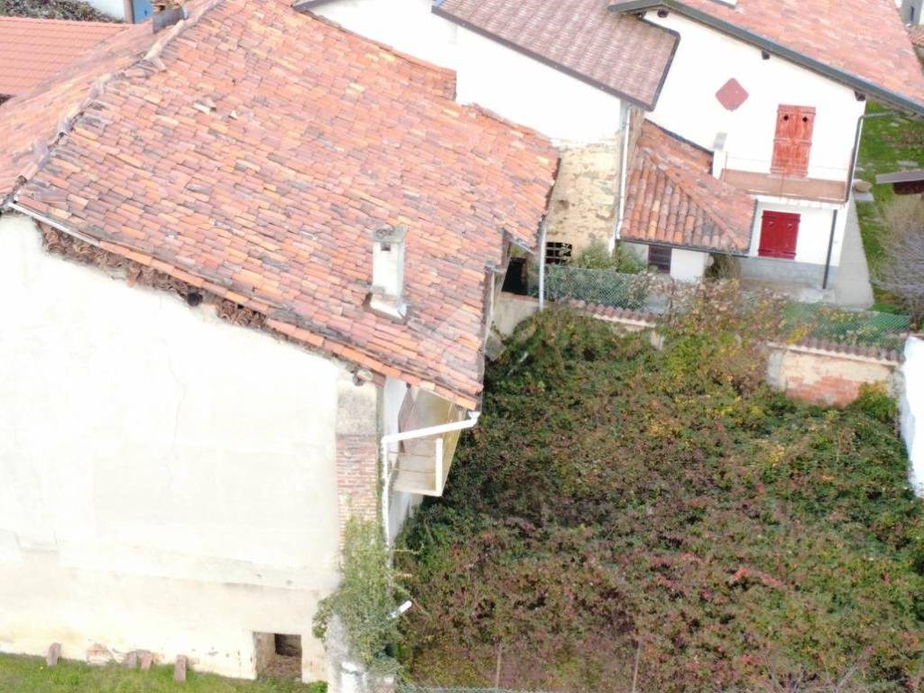 Casa indipendente a Zubiena in Frazione Parogno, 174 - Foto 2