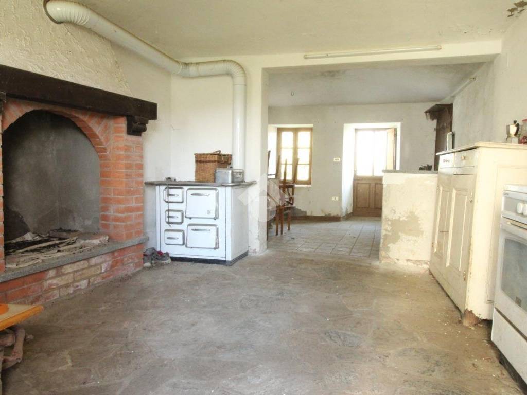 Casa indipendente a Zubiena in Frazione Parogno, 174 - Foto 3