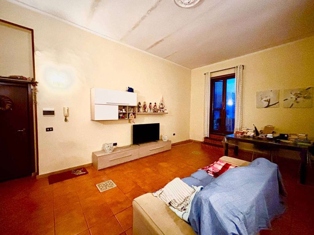 Appartamento a Torre del greco in Corso Vittorio Emanuele, 184 - Foto 2