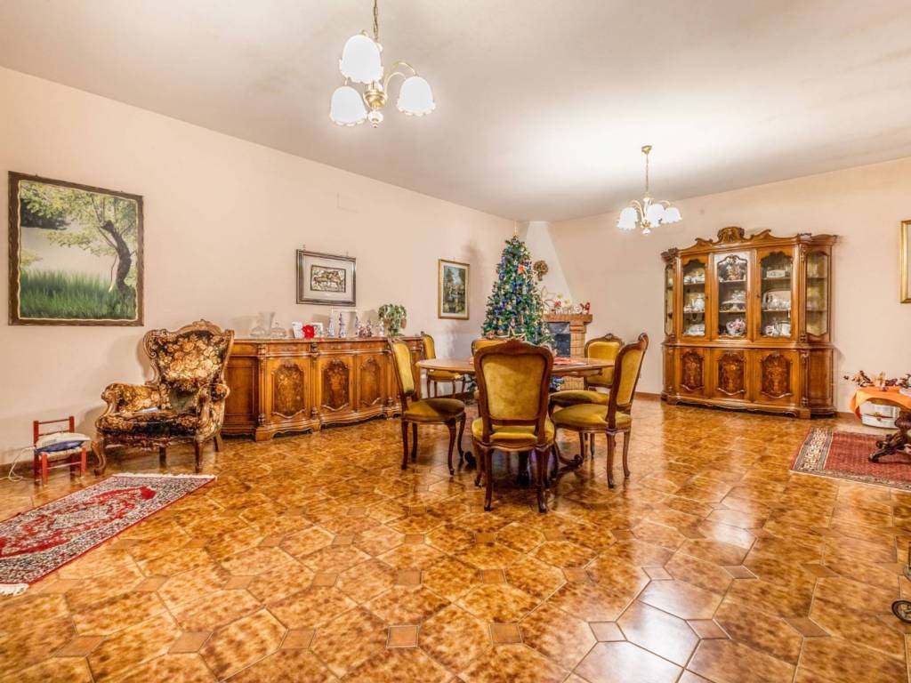 Villa a Pontinia in Strada Lungo Botte - Foto 2