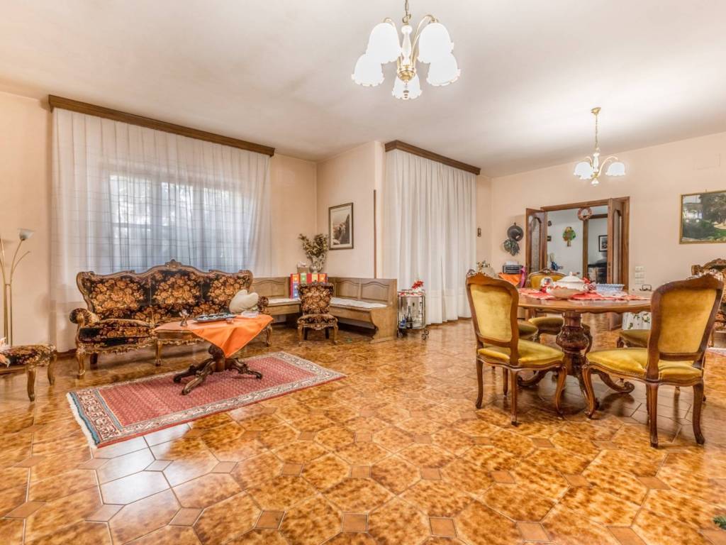 Villa a Pontinia in Strada Lungo Botte - Foto 4