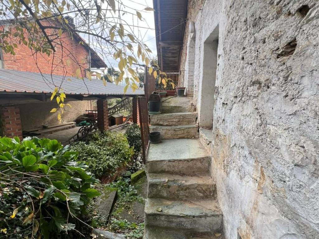 Casa indipendente a Avigliana in Borgata Mortera, 19 - Foto 3