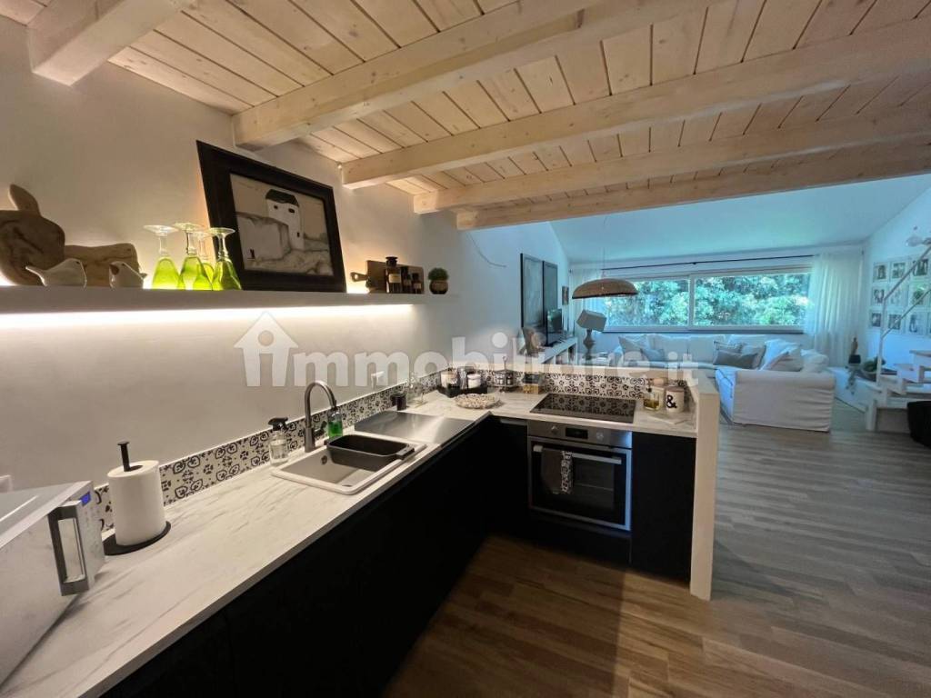 Appartamento a Trevignano romano in Via dei Platani - Foto 4