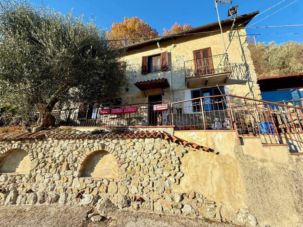 Casa indipendente a Antrodoco in Via Vespasiano, 36 - Foto 2