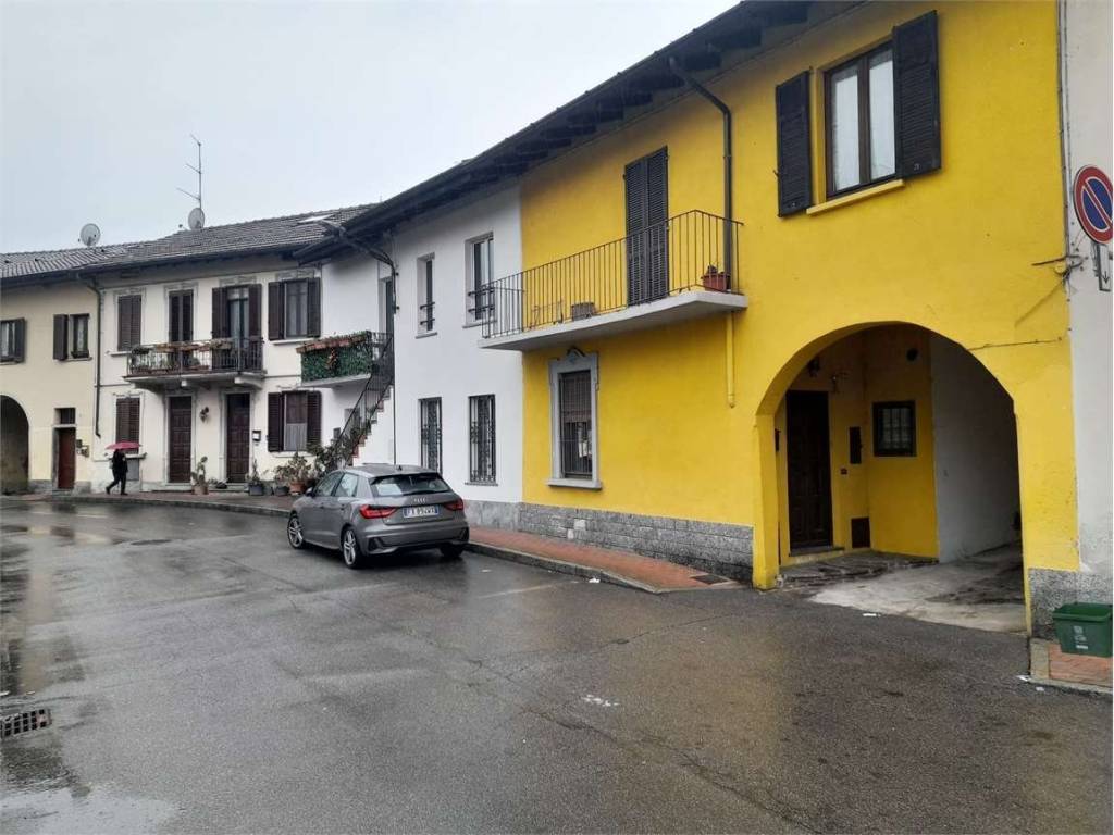 Appartamento a Besozzo in Roncari, 30 - Foto 2