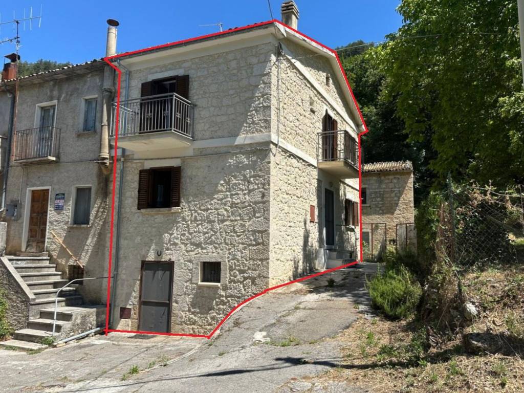 Casa indipendente a Caramanico terme in Contrada Canale - Foto 2