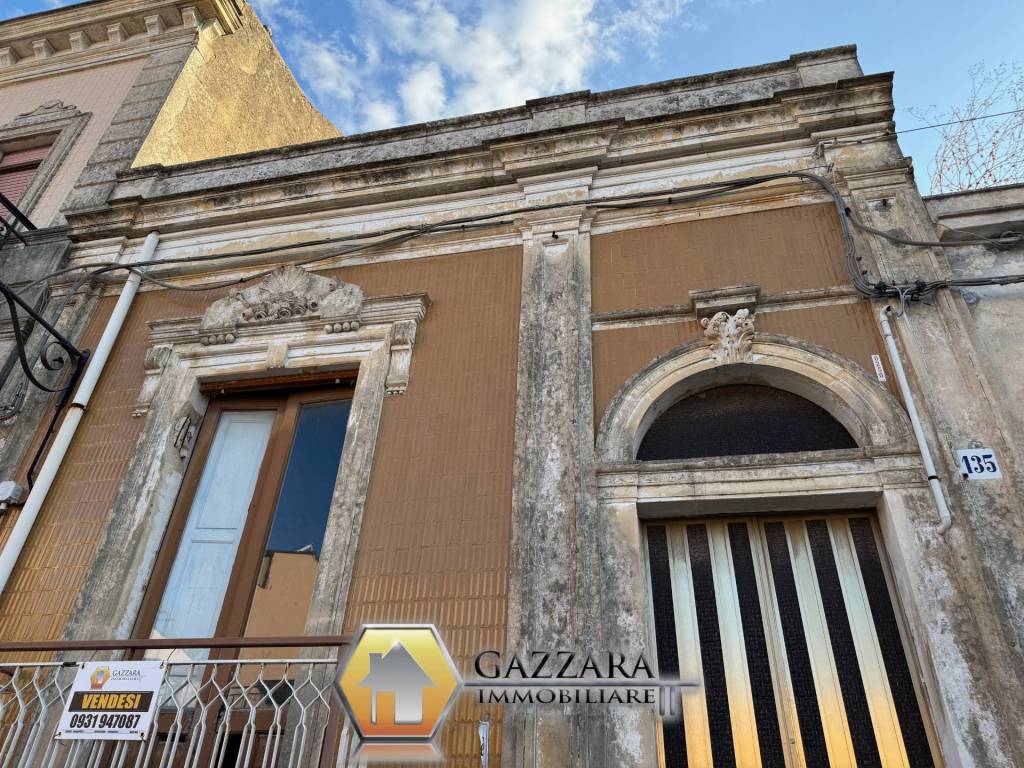 Casa indipendente a Canicattini bagni in via Alessandro Manzoni, 135 - Foto 3