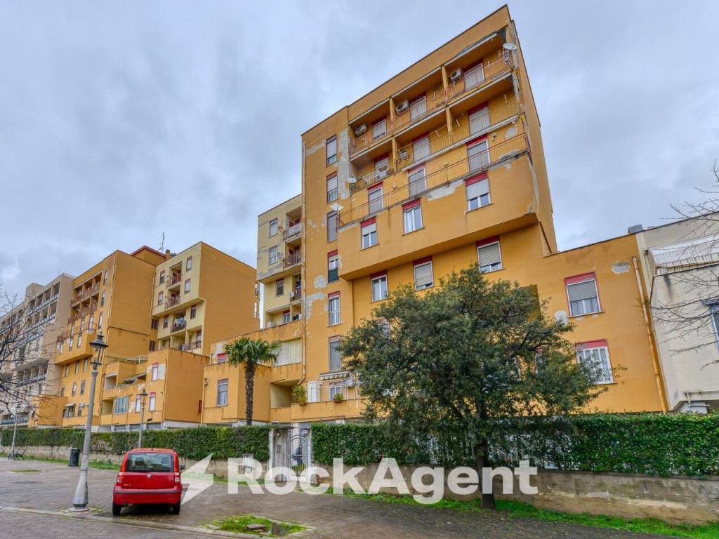 Appartamento a Salerno in Via Napoli Achille, 9 - Foto 2