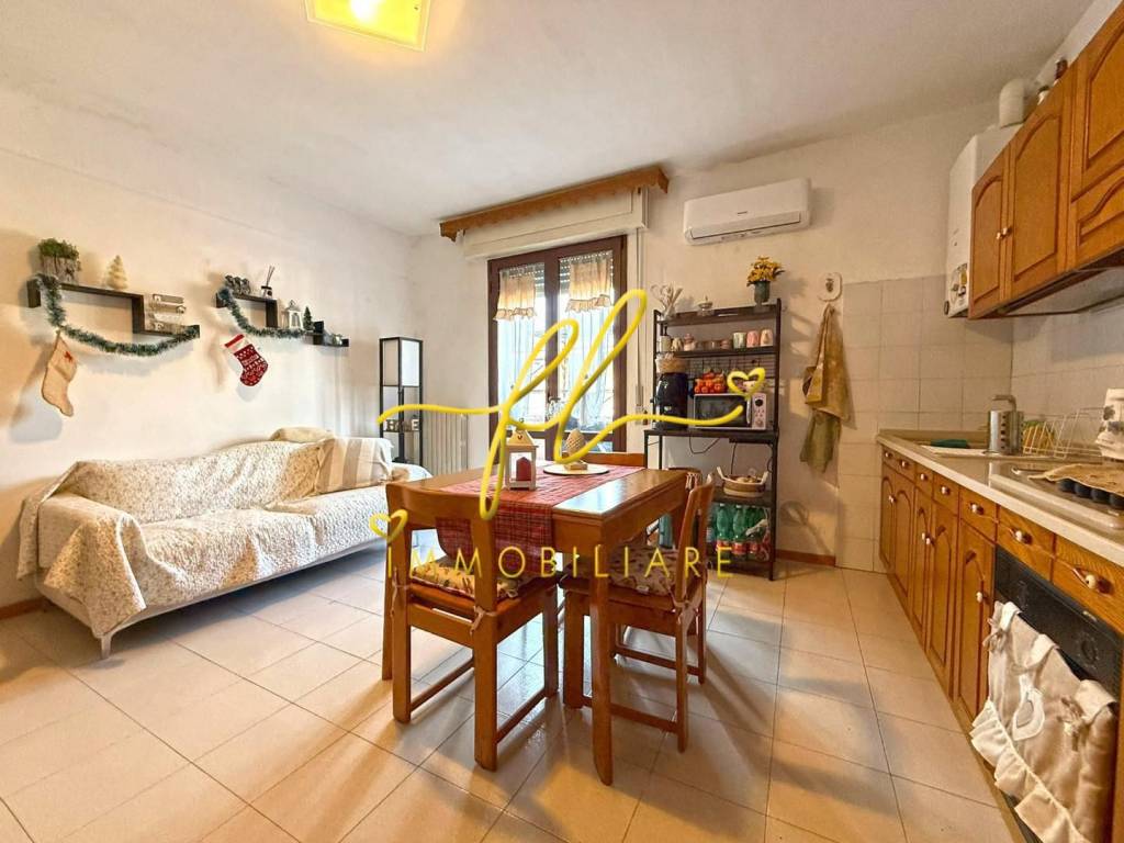 Appartamento a Cecina in Via Gilching, - Foto 3