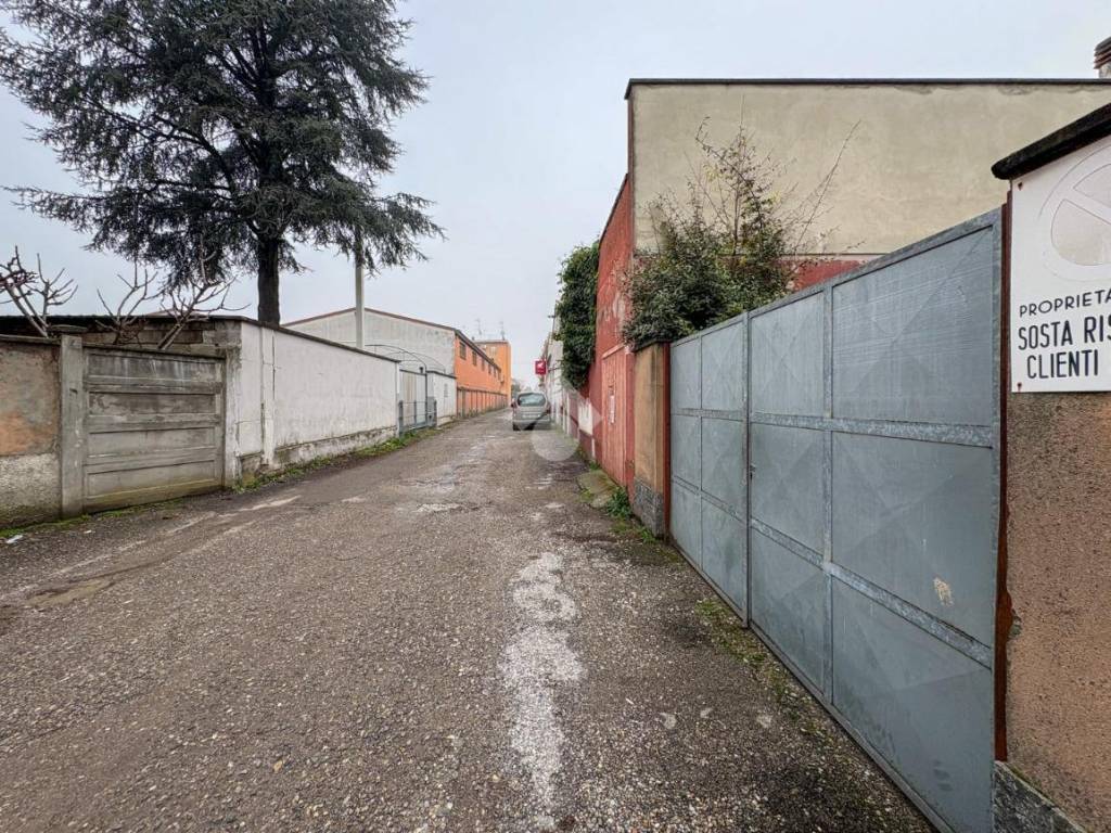 Immobile a Cremona in VIA COSTONINO,, 12 - Foto 2