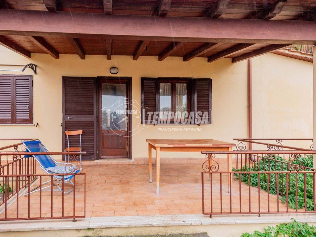 Villa a Fiumicino in Via della Stazione di Maccarese, Maccarese-Stazione - Foto 2