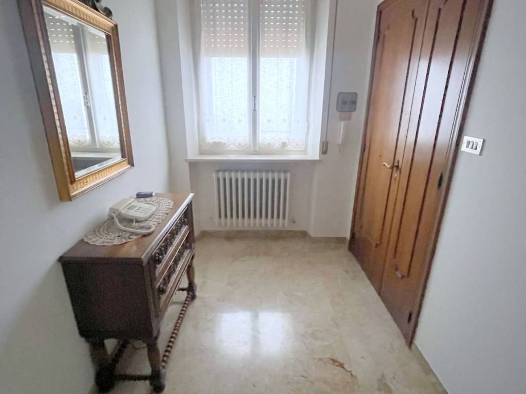 Appartamento a Osimo in Via Gian Lorenzo Bernini - Foto 4