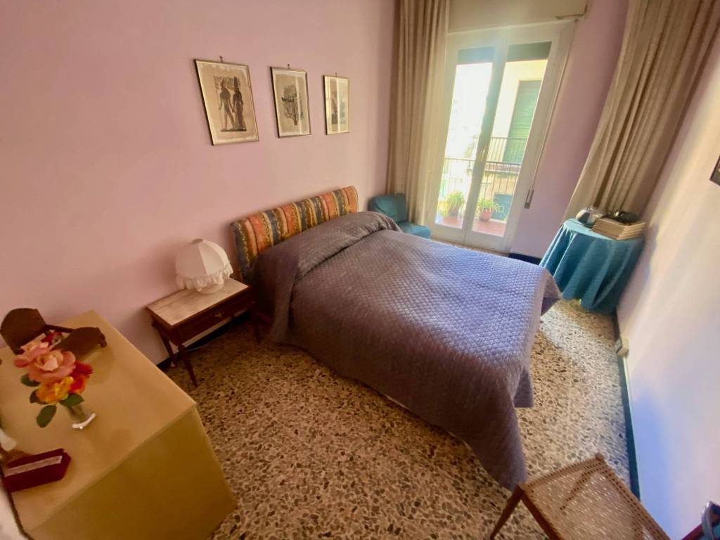Appartamento a Imperia in Via Tommaso Schiva - Foto 2